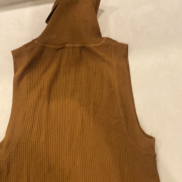 Zara high neck tank - Picture 9 of 10